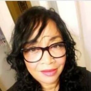 Meet your Posher, Sharon